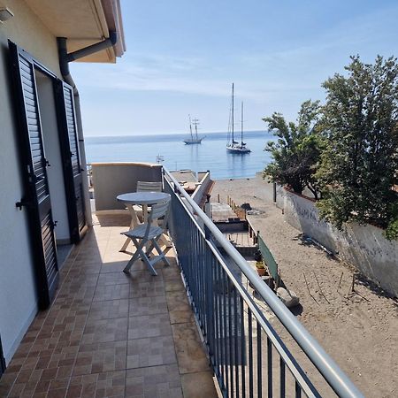 Santanna Beach House - Fondachello-Apartments Com Mascali Eksteriør billede